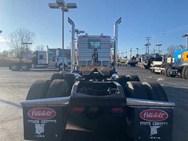 Used-2012-Peterbilt-388-Day-Cab