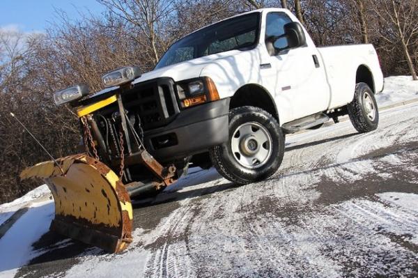 New-2006-Ford-Super-Duty-F-250-XL-Plow-Truck