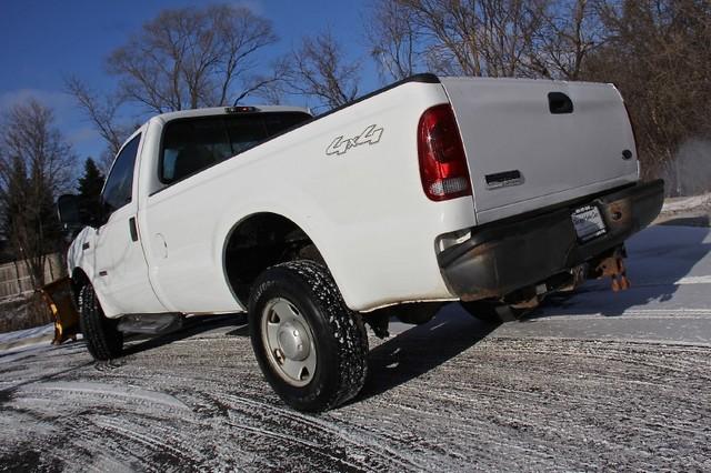 New-2006-Ford-Super-Duty-F-250-XL-Plow-Truck