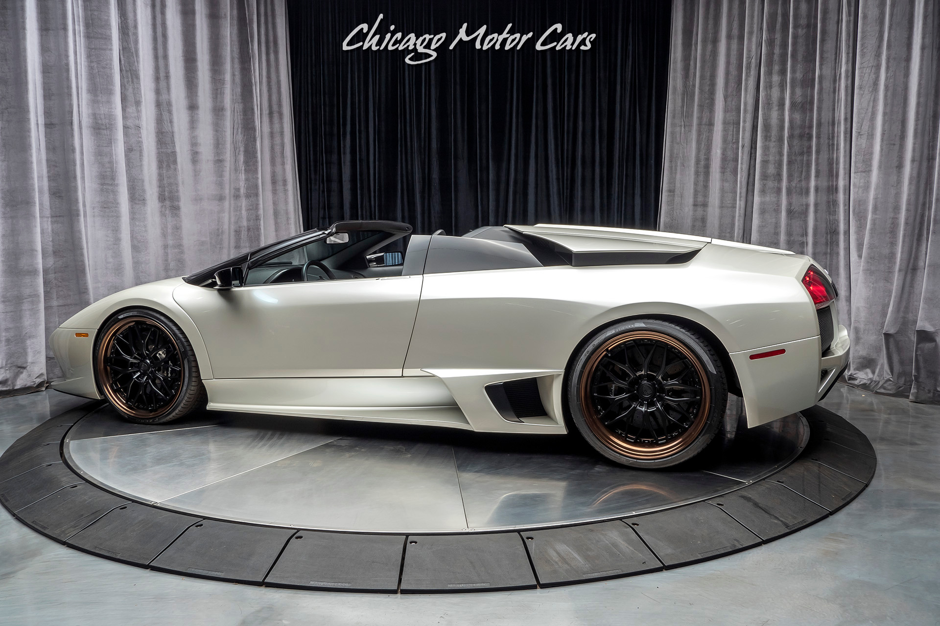 Used-2008-Lamborghini-Murcielago-LP640-Roadster-7k-Miles-Incredible-and-Rare-Color-Combo-ANRKY