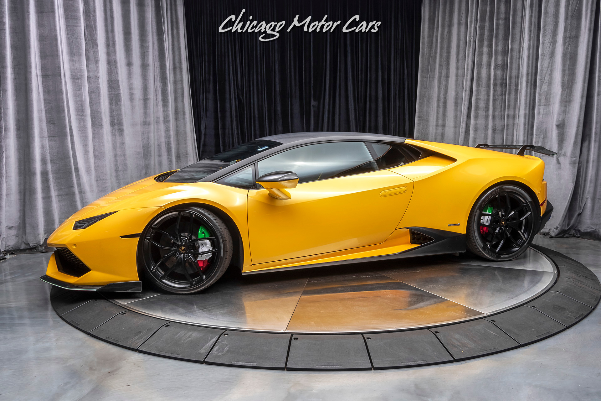 Used 2015 Lamborghini Huracan LP610-4 Coupe MSRP $284K+ UPGRADES! NOVITEC CARBON FIBER! for sale Sold at Chicago Motor Cars in West Chicago IL 60185 1