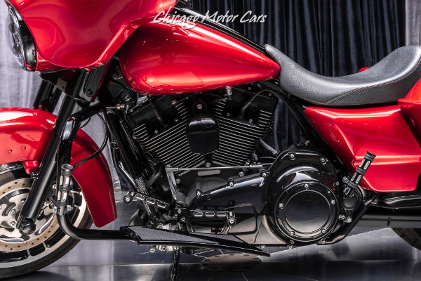 Used-2013-Harley-Davidson-Street-Glide-Motorcycle