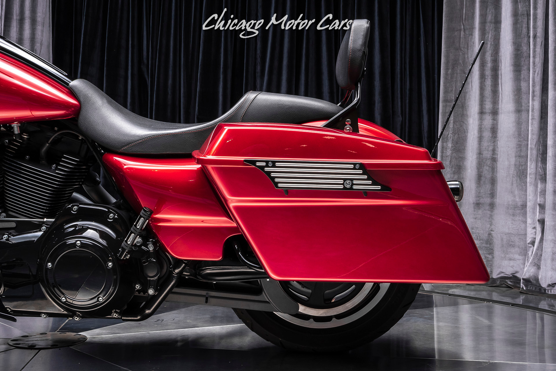 Used-2013-Harley-Davidson-Street-Glide-Motorcycle