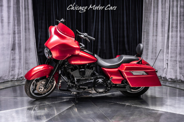 Used 2013 Harley-Davidson Street Glide Motorcycle for sale Sold at Chicago Motor Cars in West Chicago IL 60185 3