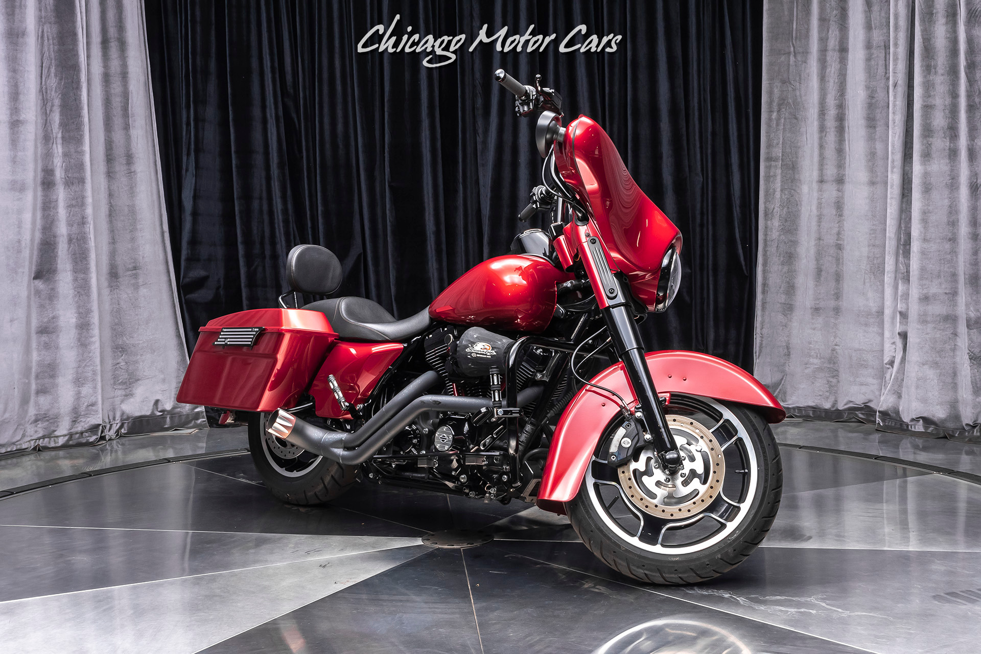 Used-2013-Harley-Davidson-Street-Glide-Motorcycle