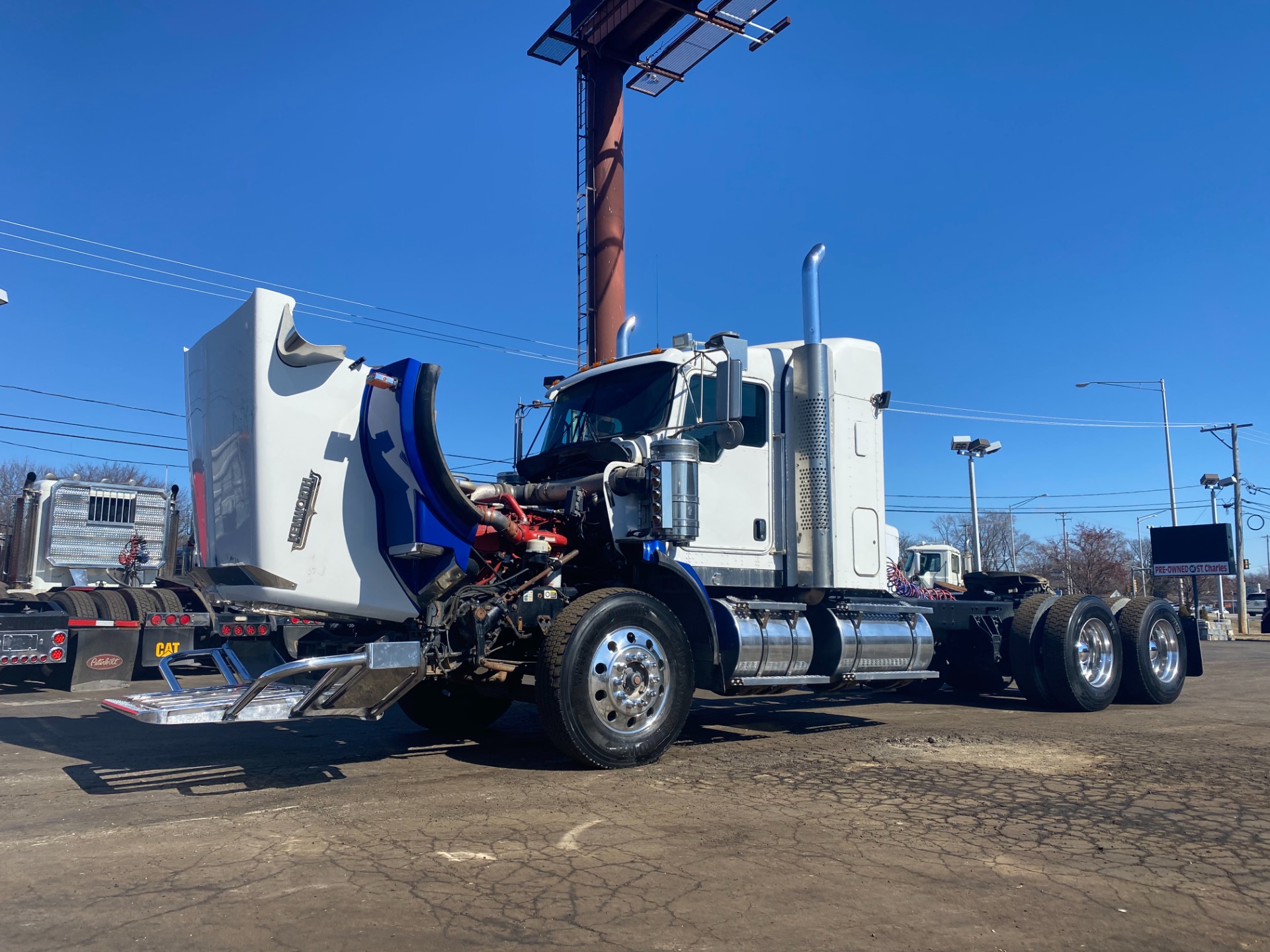 Used-2012-Kenworth-T800-Truck-Tractor