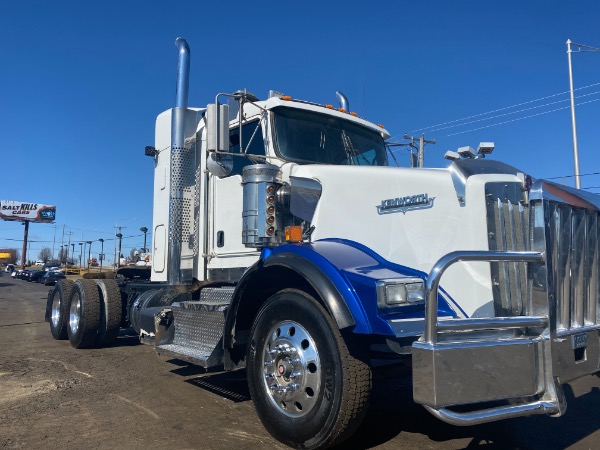 Used 2012 Kenworth T800 Truck Tractor for sale Sold at Chicago Motor Cars in West Chicago IL 60185 5
