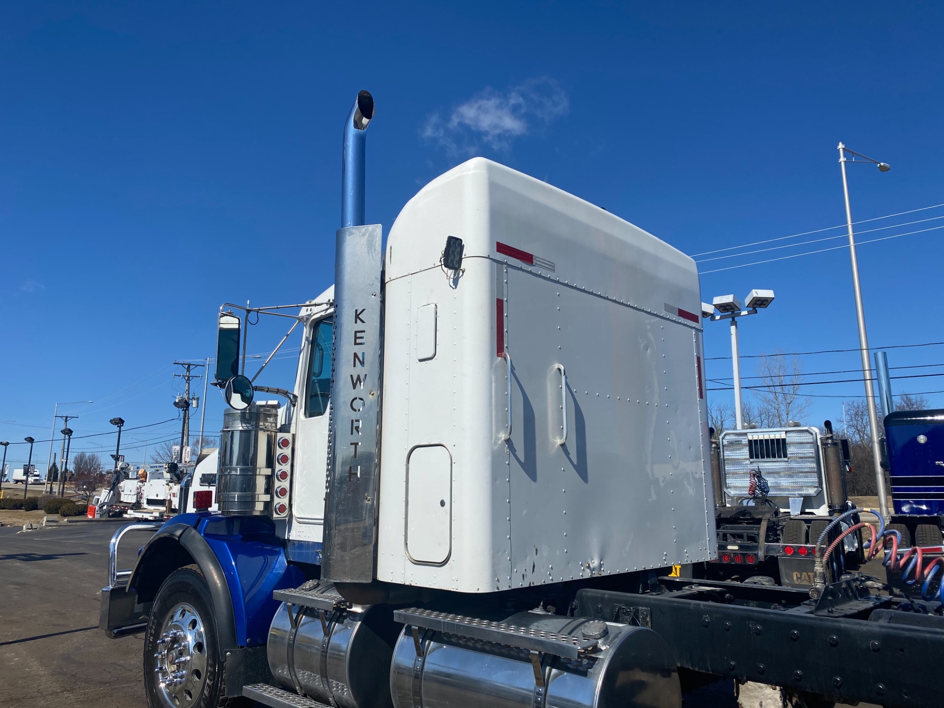 Used-2012-Kenworth-T800-Truck-Tractor