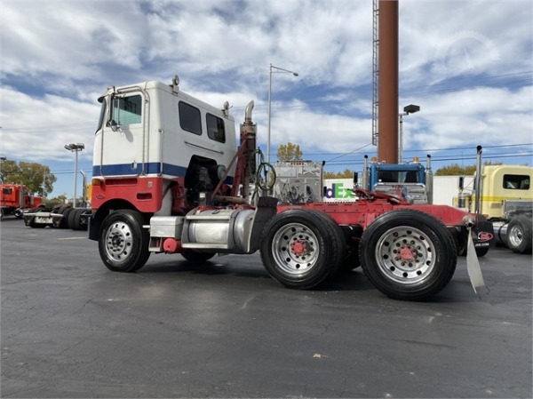 Used 1999 Peterbilt 362 for sale Sold at Chicago Motor Cars in West Chicago IL 60185 2