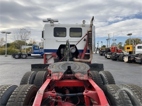 Used-1999-Peterbilt-362