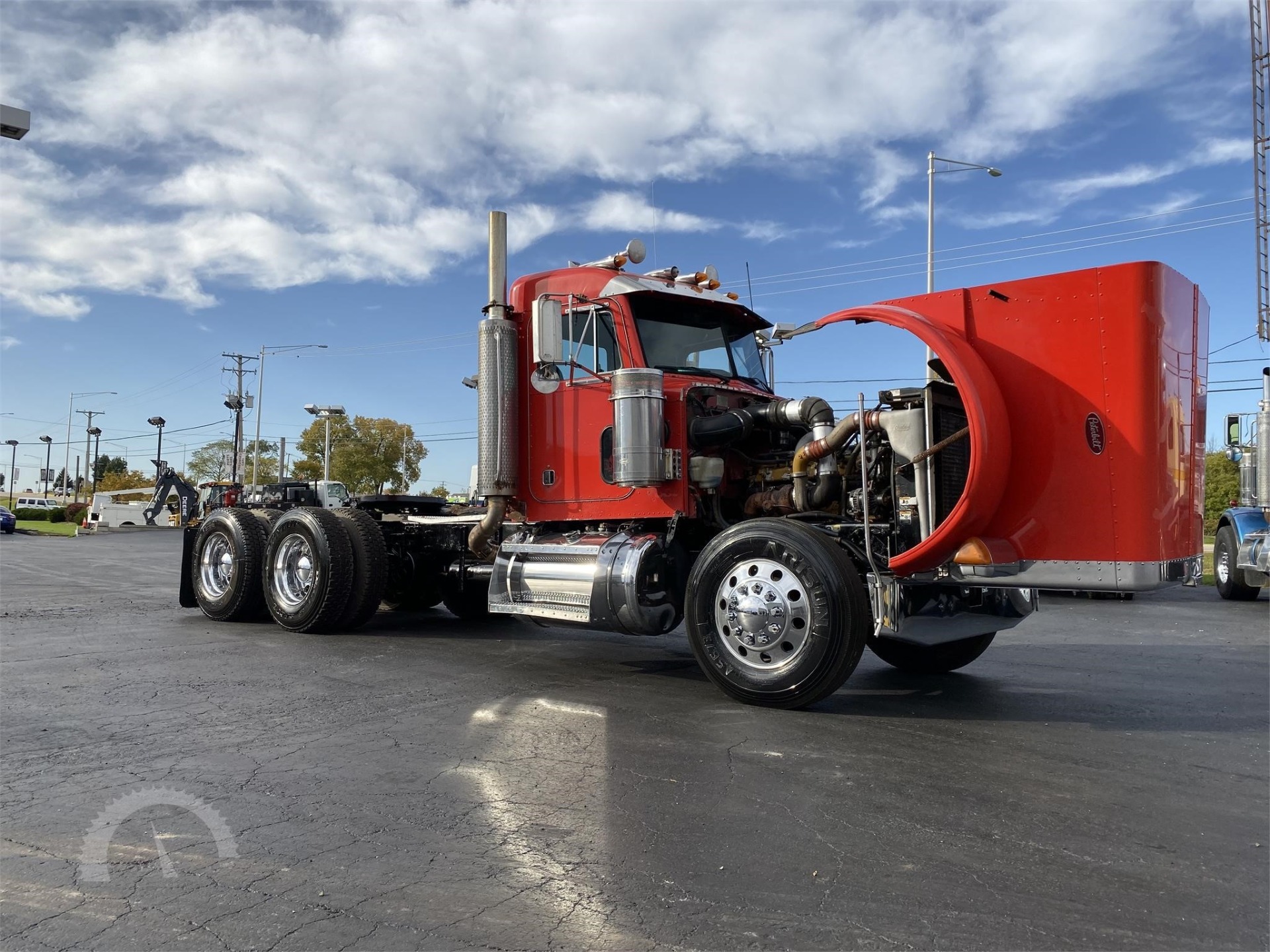 Used-2004-Peterbilt-379-Day-Cab