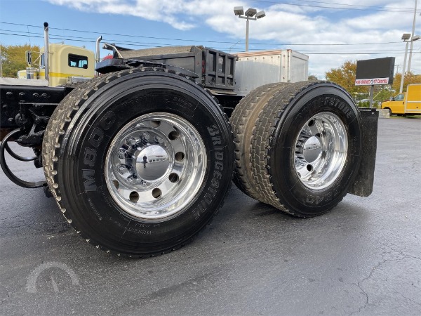 Used-2004-Peterbilt-379-Day-Cab