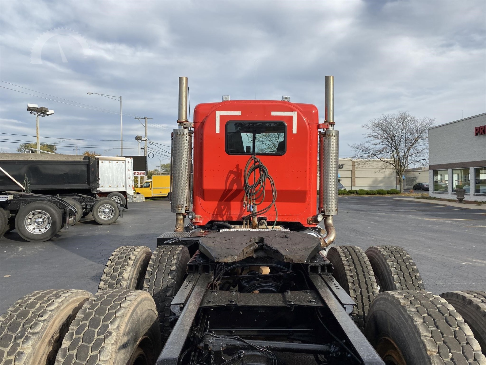 Used-2004-Peterbilt-379-Day-Cab