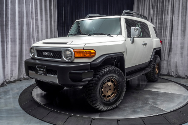 Used 2011 Toyota FJ Cruiser 4WD SUV UPGRADE PACKAGE! CONVENIENCE PACKAGE! for sale Sold at Chicago Motor Cars in West Chicago IL 60185 2