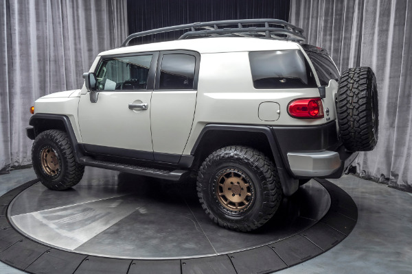 Used 2011 Toyota FJ Cruiser 4WD SUV UPGRADE PACKAGE! CONVENIENCE PACKAGE! for sale Sold at Chicago Motor Cars in West Chicago IL 60185 3
