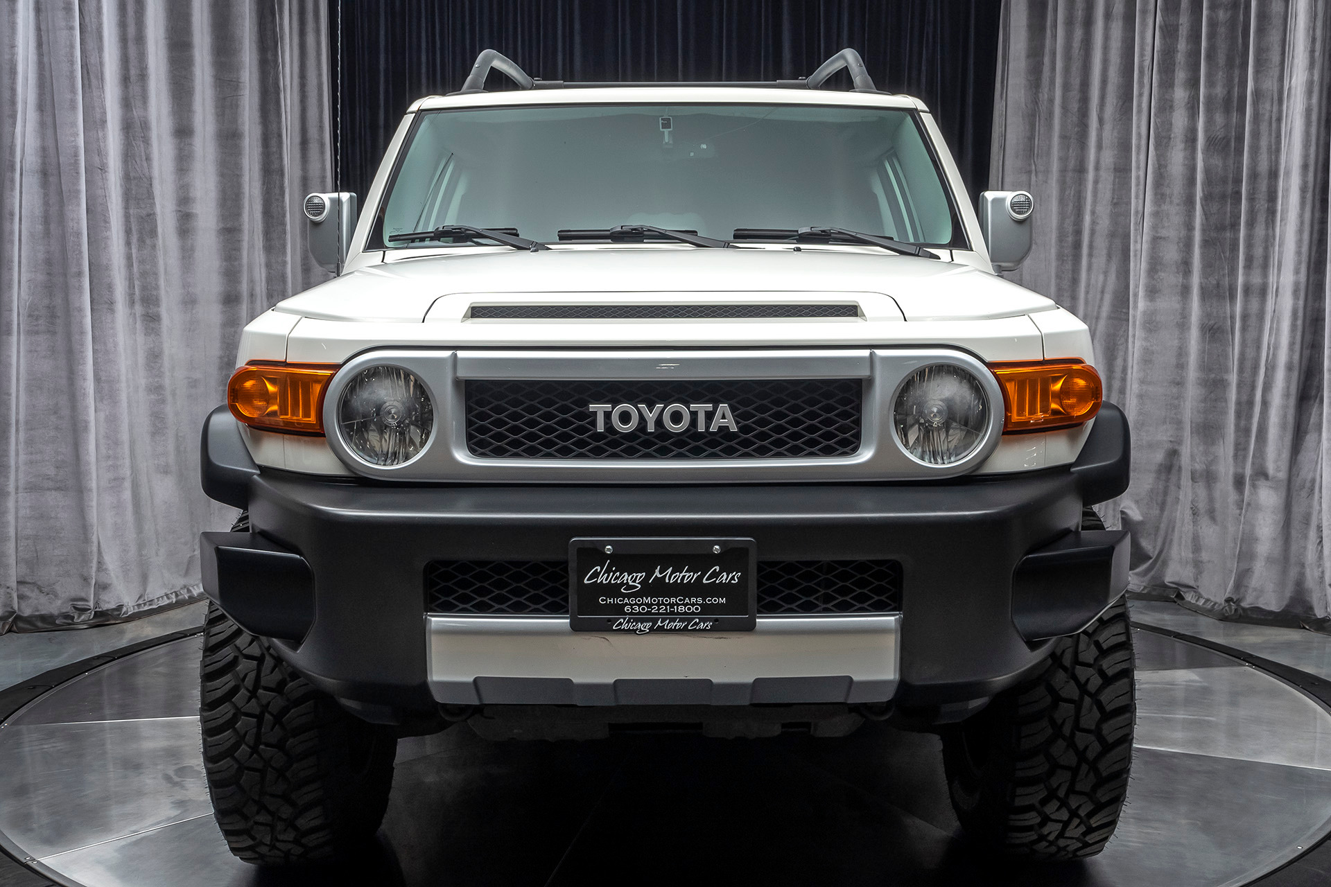 Used-2011-Toyota-FJ-Cruiser-4WD-SUV-UPGRADE-PACKAGE-CONVENIENCE-PACKAGE