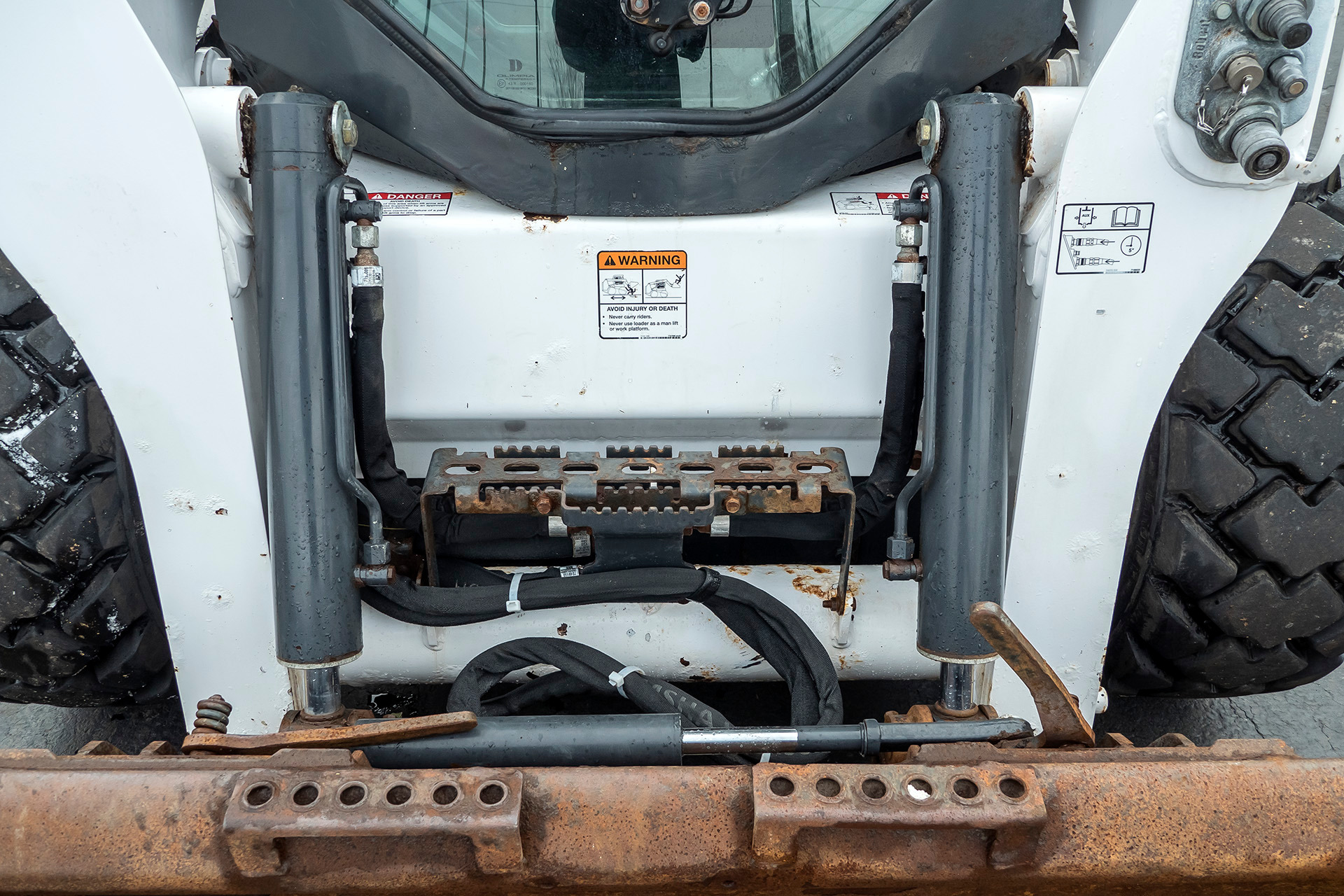 Used-2016-BOBCAT-S650-Skid-Steer