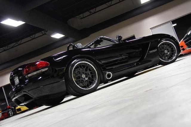 New-2003-Dodge-Viper-SRT-10