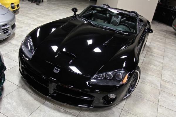 New-2003-Dodge-Viper-SRT-10