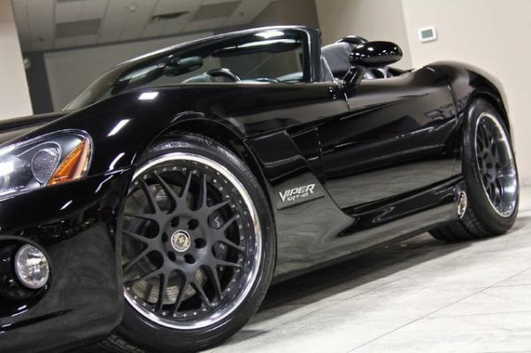 New-2003-Dodge-Viper-SRT-10