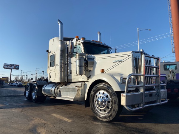 Used 2012 Kenworth W900 Sleeper for sale Sold at Chicago Motor Cars in West Chicago IL 60185 3