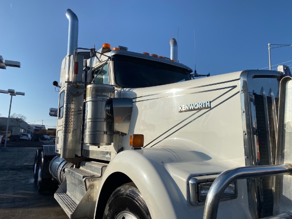Used 2012 Kenworth W900 Sleeper for sale Sold at Chicago Motor Cars in West Chicago IL 60185 5