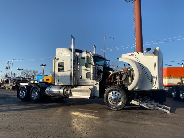 Used-2012-Kenworth-W900-Sleeper