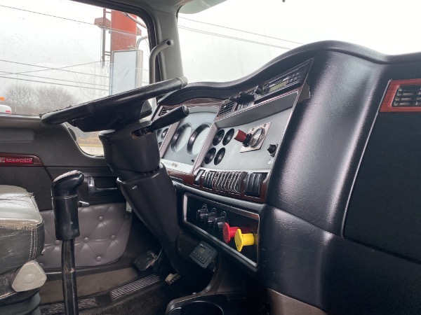 Used-2007-Kenworth-T800-Sleeper