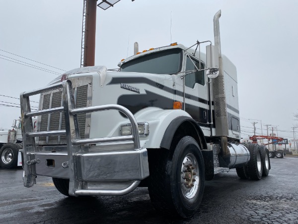 Used 2007 Kenworth T800 Sleeper for sale Sold at Chicago Motor Cars in West Chicago IL 60185 6