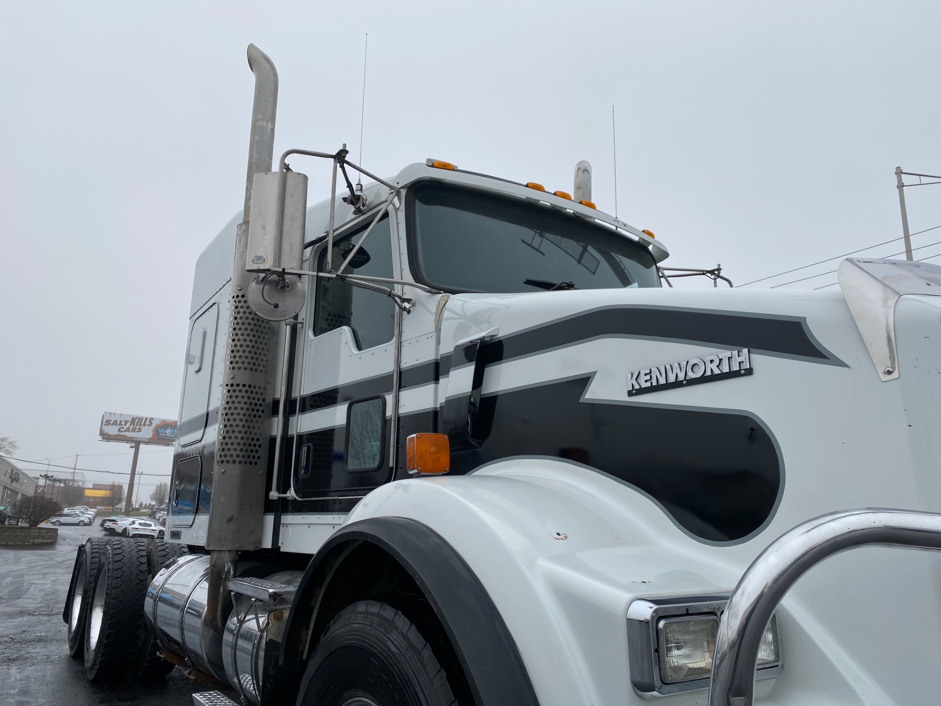 Used-2007-Kenworth-T800-Sleeper