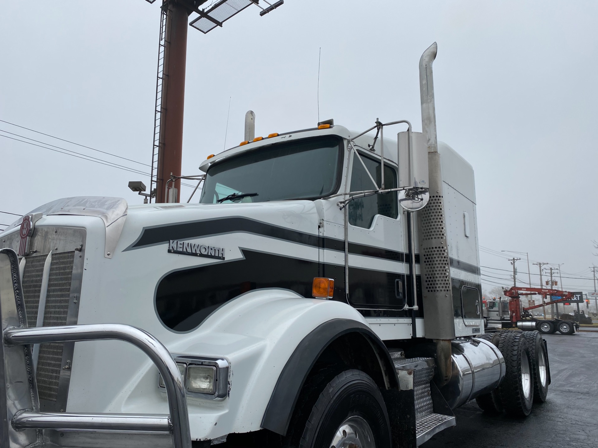 Used-2007-Kenworth-T800-Sleeper