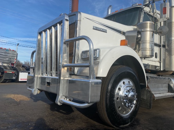 Used-2012-Kenworth-W900-Sleeper-Winch-Tractor