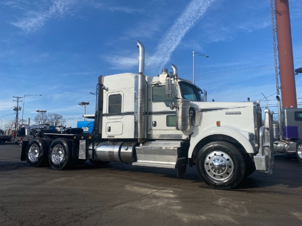 Used 2012 Kenworth W900 Sleeper Winch Tractor for sale Sold at Chicago Motor Cars in West Chicago IL 60185 1