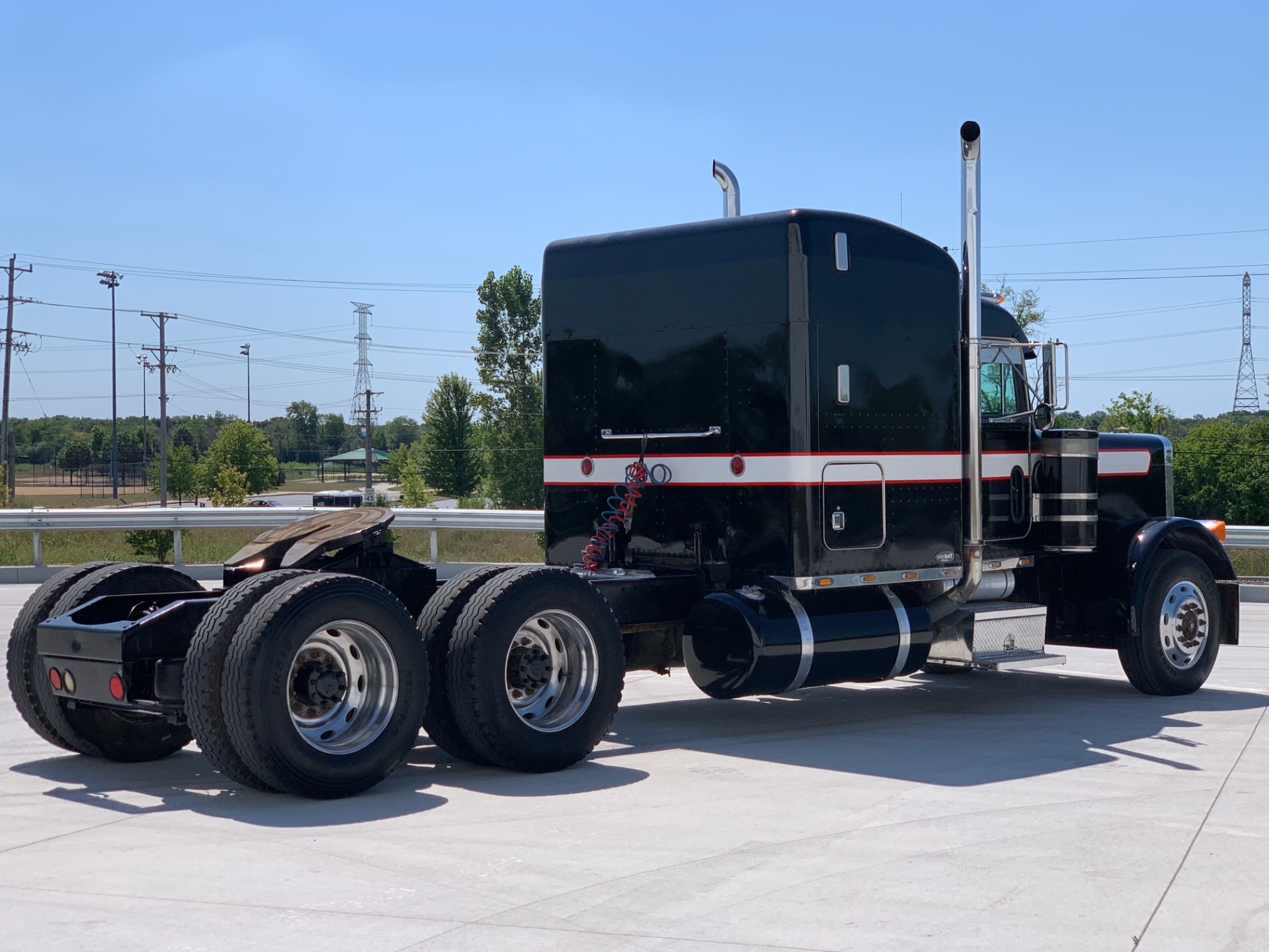 Used-1998-Peterbilt-379-Sleeper---CAT-3406---550-HP---SUPER-CLEAN