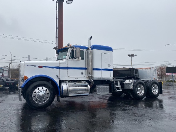 Used 2004 Peterbilt 379 Sleeper for sale Sold at Chicago Motor Cars in West Chicago IL 60185 2