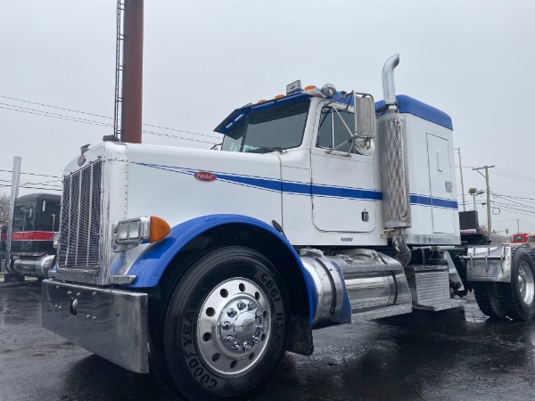 Used 2004 Peterbilt 379 Sleeper for sale Sold at Chicago Motor Cars in West Chicago IL 60185 6