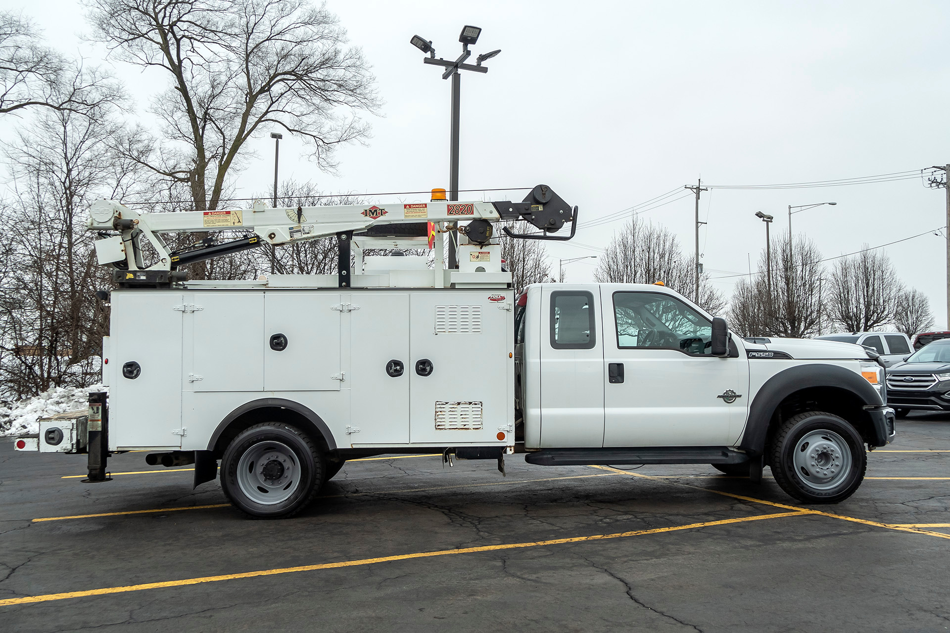 Used-2012-Ford-F550-XL-Extended-Cab-Service-Truck