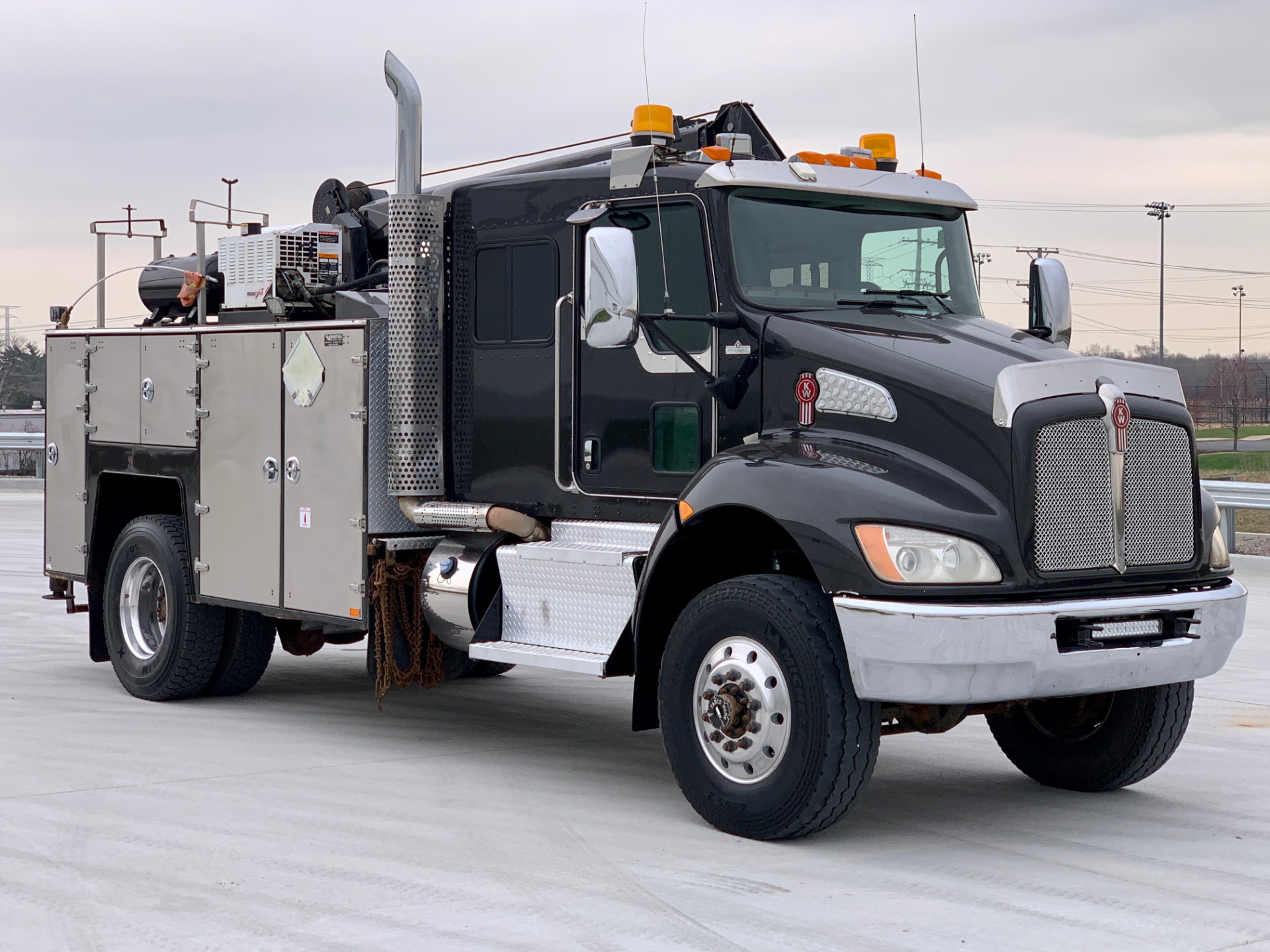 Used 2012 Kenworth T370 Sleeper Service Truck For Sale (99,800