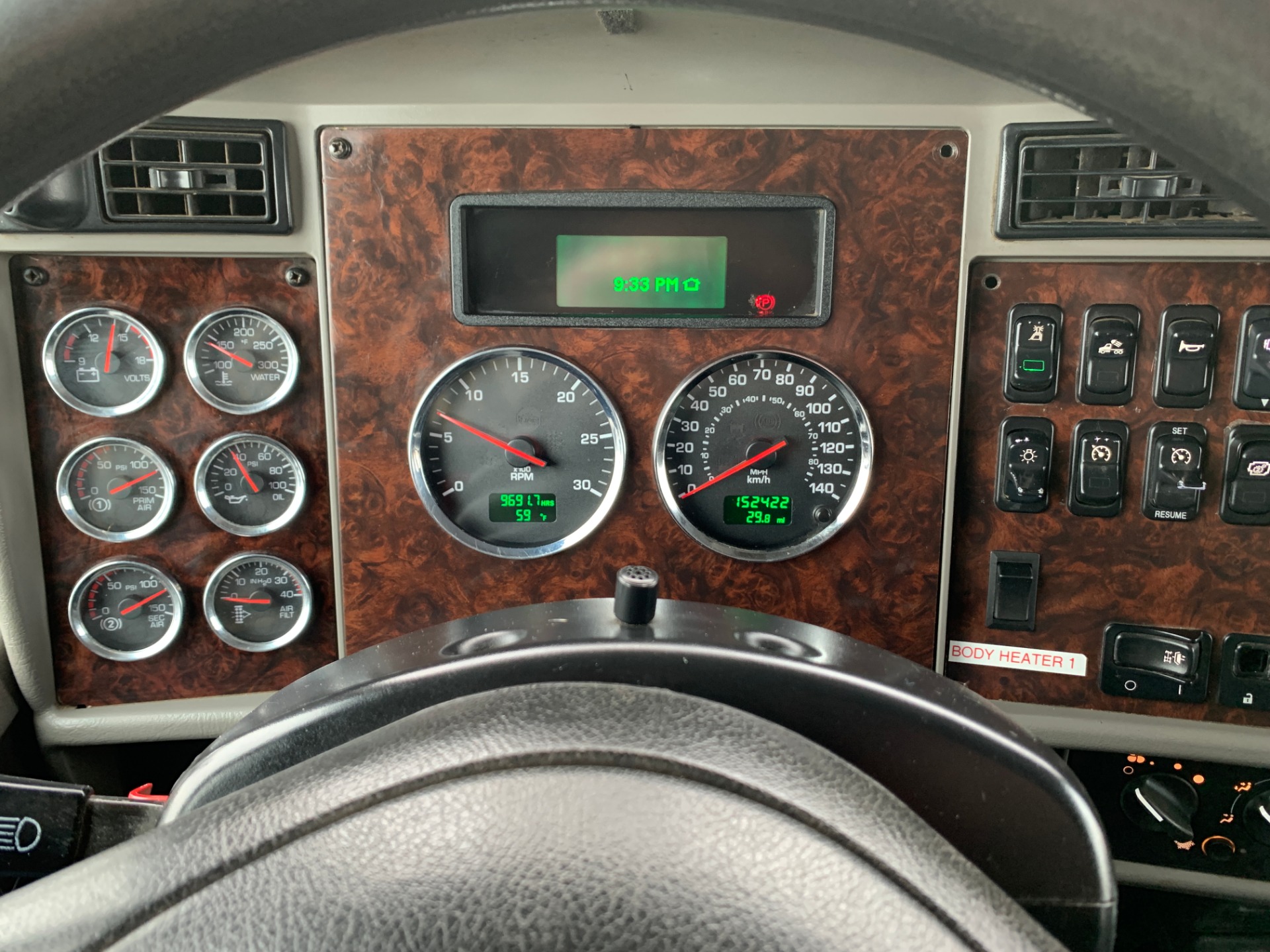 Used-2012-Kenworth-T370-Sleeper-CRANE-WELDER-AIR-COMPRESSOR