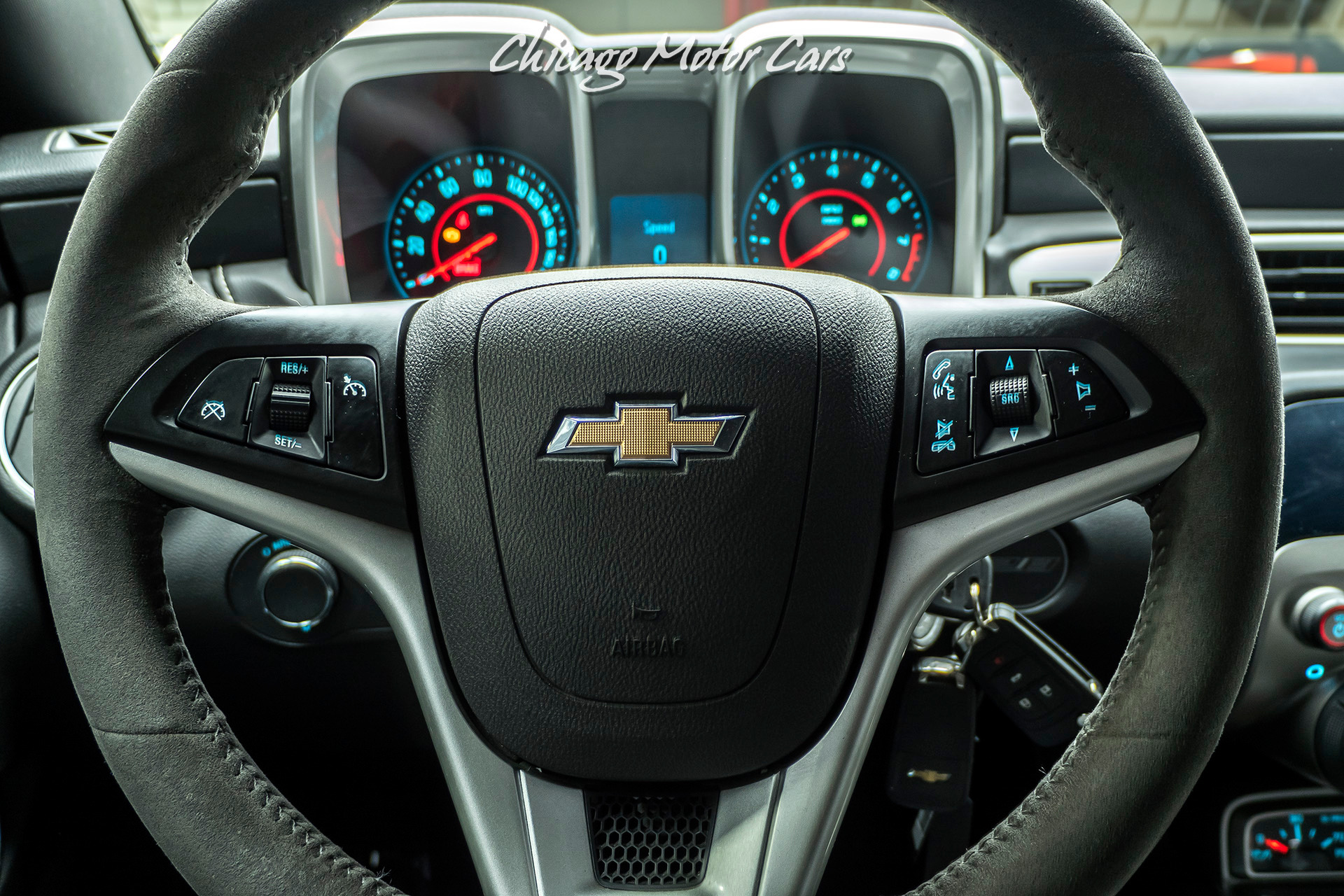 Used-2014-Chevrolet-Camaro-Z28-Air-Conditioning-and-Audio