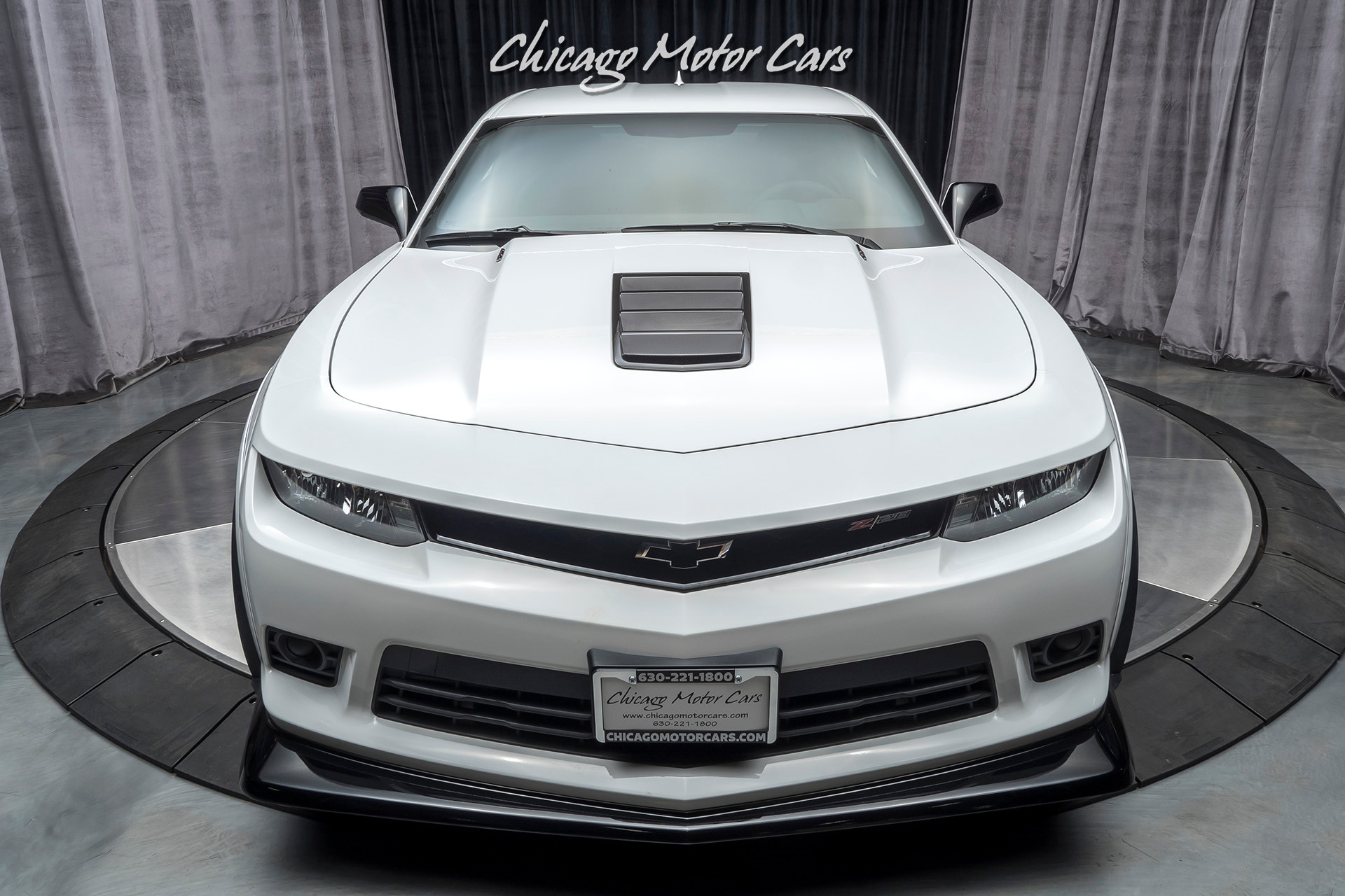 Used-2014-Chevrolet-Camaro-Z28-Air-Conditioning-and-Audio