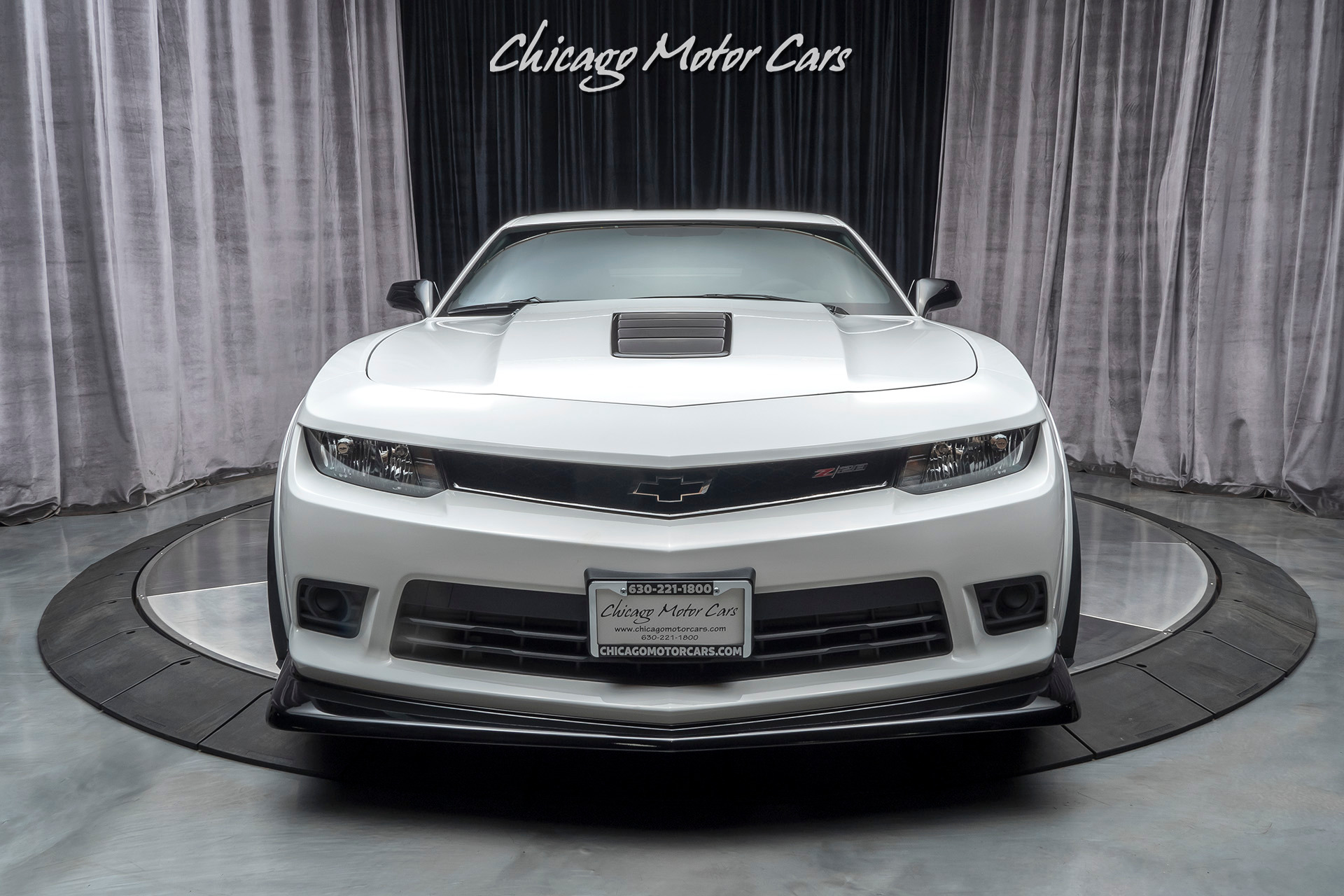 Used-2014-Chevrolet-Camaro-Z28-Air-Conditioning-and-Audio