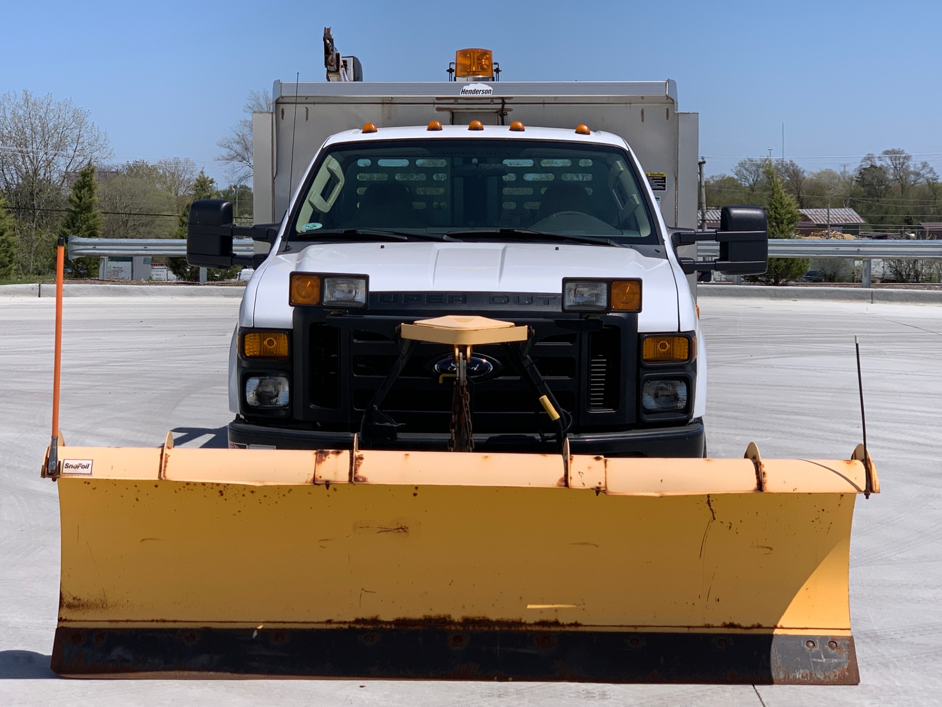 Used-2009-Ford-F-350-XL-Super-Duty-with-Snow-PlowSpreaderCable-Hoist