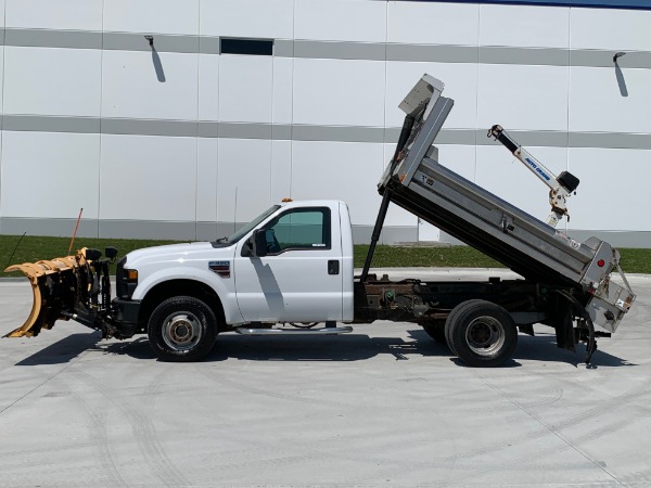 Used-2009-Ford-F-350-XL-Super-Duty-with-Snow-PlowSpreaderCable-Hoist