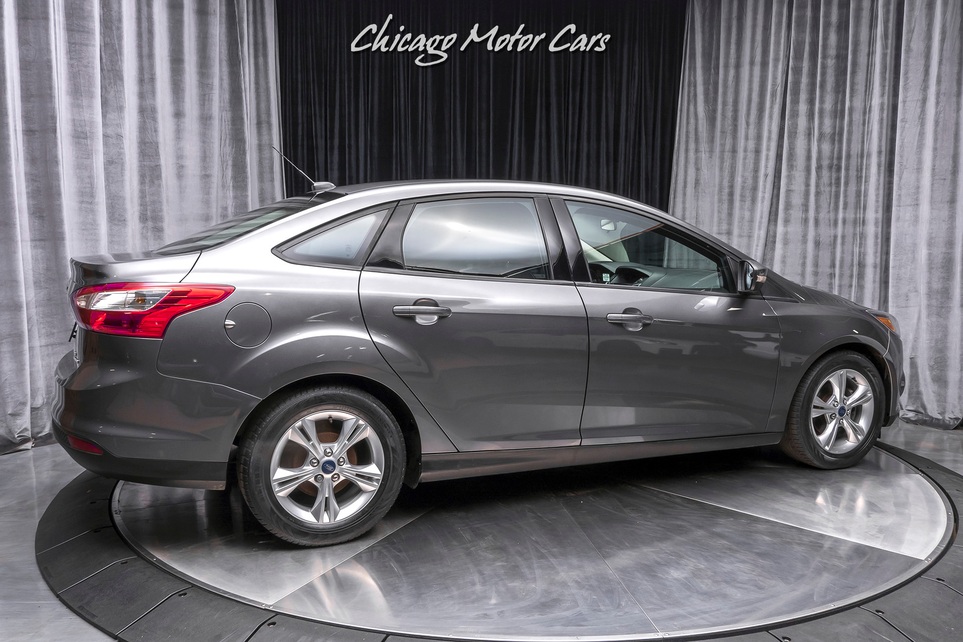 Used-2014-Ford-Focus-SE-Sedan-Great-Daily-Driver