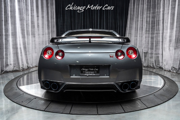 Used 2012 Nissan GT-R Black Edition Coupe 600HP! CARBON FIBER! for sale Sold at Chicago Motor Cars in West Chicago IL 60185 4