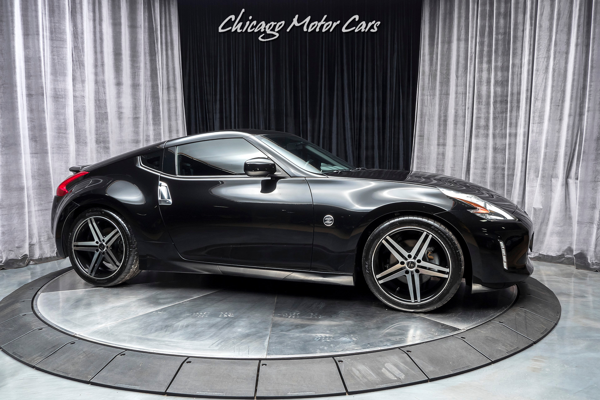 Used-2013-Nissan-370Z-Coupe-UPGRADED-19-Inch-Wheels-and-Headunit