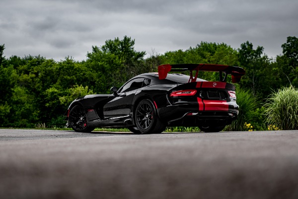 Used-2017-Dodge-Viper-ACR-128-EDITION-289-MILES--EXTREME-AERO-PKG-SIGNED-BY-FACTORY