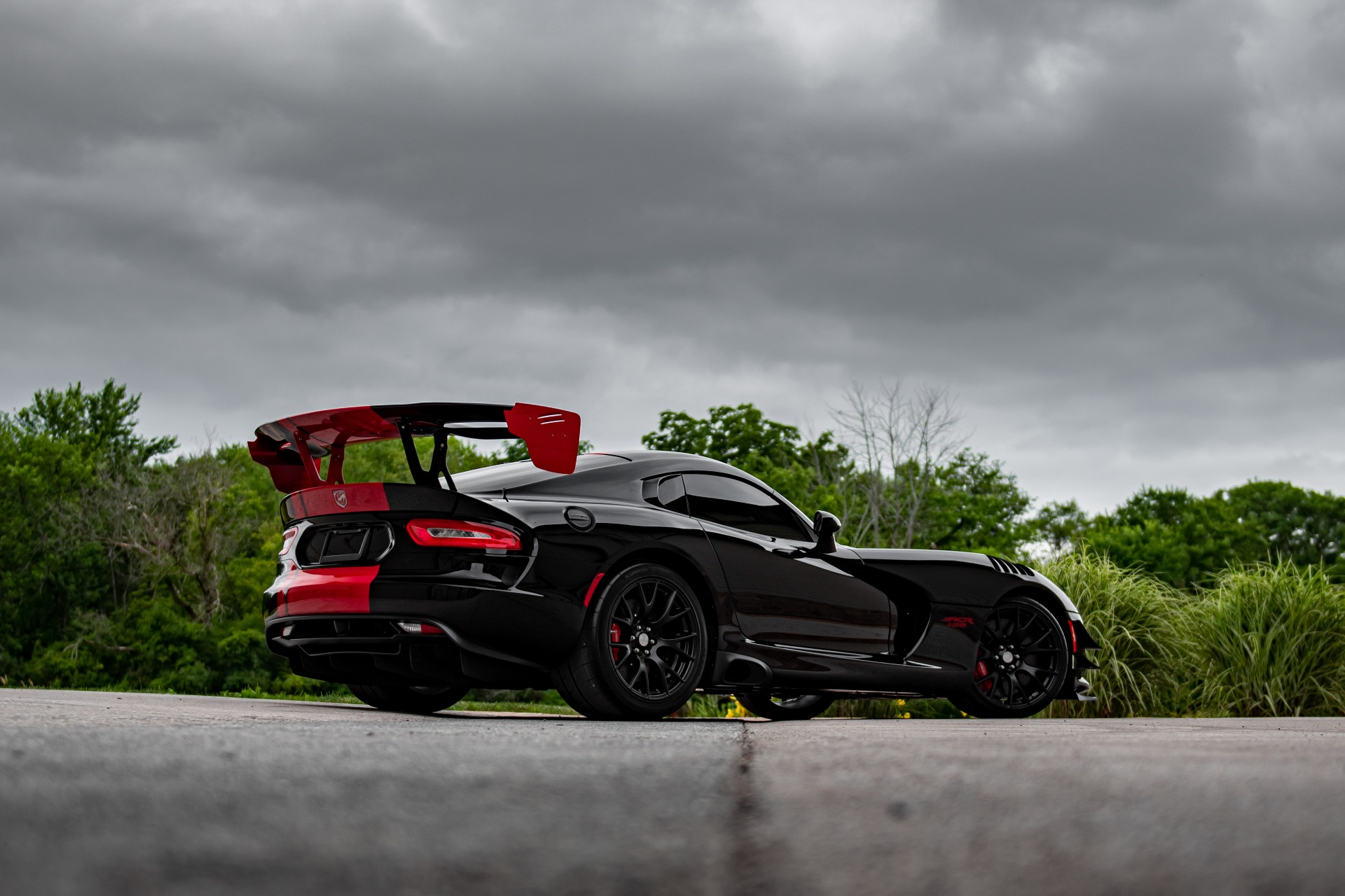 Used-2017-Dodge-Viper-ACR-128-EDITION-289-MILES--EXTREME-AERO-PKG-SIGNED-BY-FACTORY