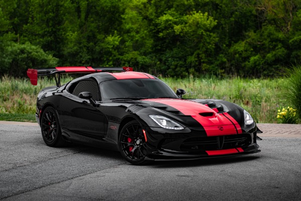 Used 2017 Dodge Viper GTC ACR Coupe 1:28 Edition 311 Miles EXTREME AERO PKG SIGNED BY FACTORY for sale $875,800 at Chicago Motor Cars in West Chicago IL 60185 4